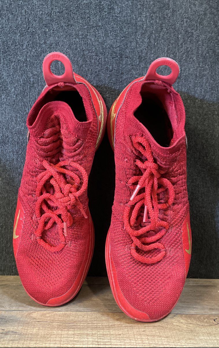 Nike Zoom KD 11 Red Gold Basketball Shoes Men's Size 10 AT8632-993