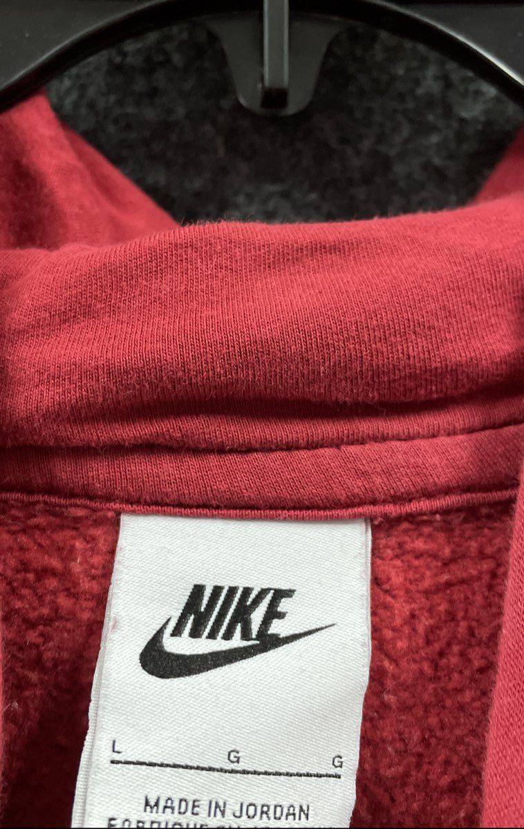 Nike Men's Red Pullover Hoodie Embroidered Swoosh Logo Fleece Size Large