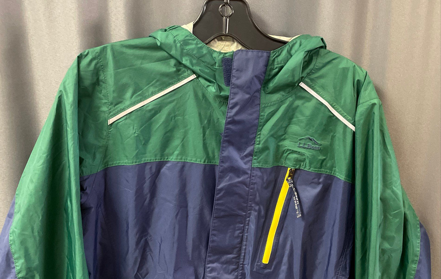 LL Bean Youth Rain Jacket Windbreaker Green Blue TEK Recycled Nylon Sz XL 18