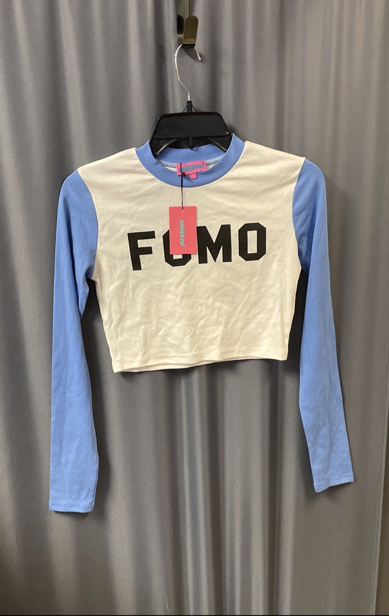 Edikted Women's Blue White FOMO Graphic Long Sleeve Crop Top Sz S NWT