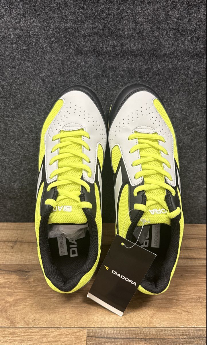 Diadora Yellow White Black Turf Soccer Shoes Women's Size 5.5 NWT