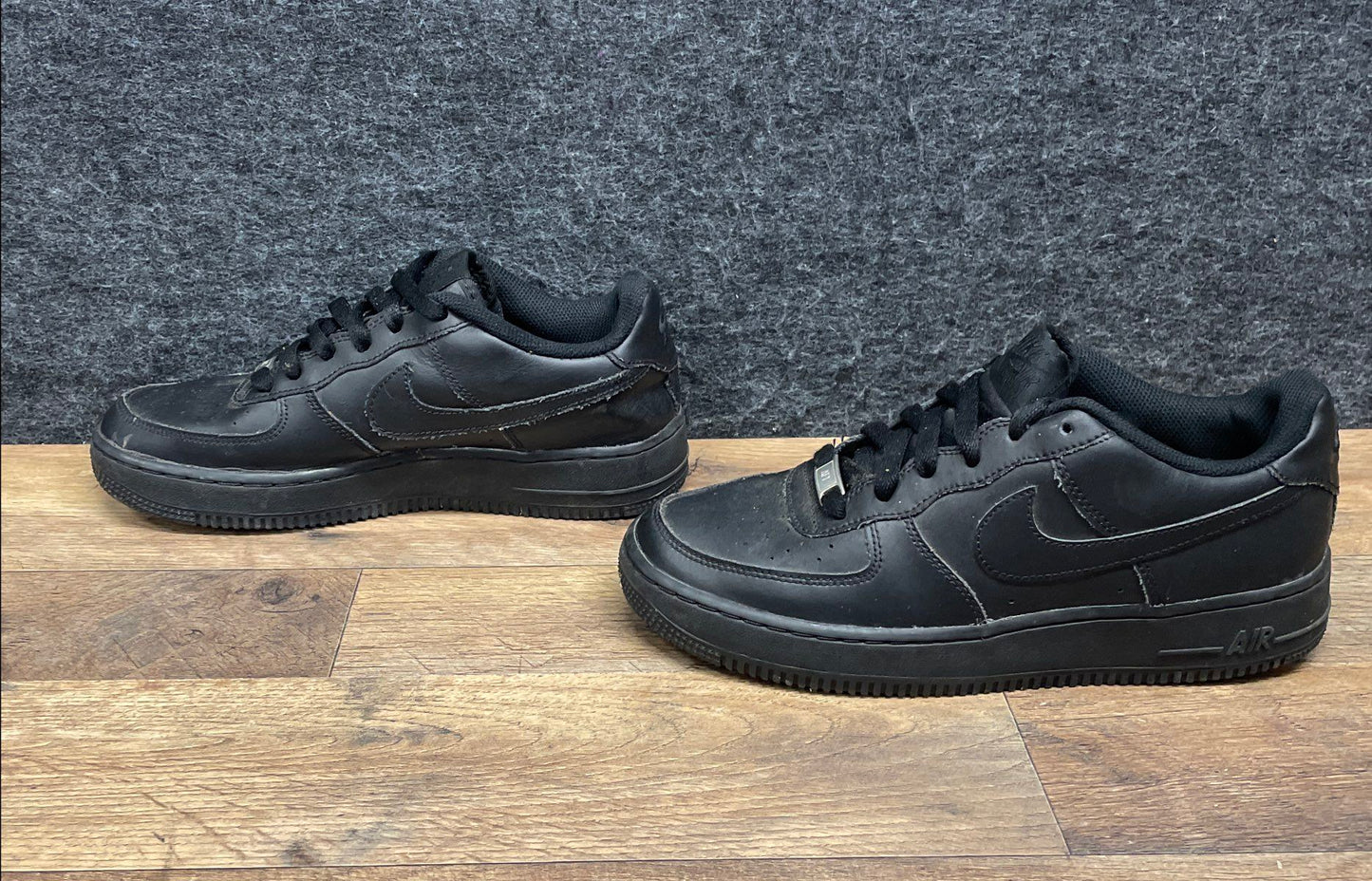 Nike Air Force 1 Low Triple Black GS Sneakers Size 7Y DH2920-001