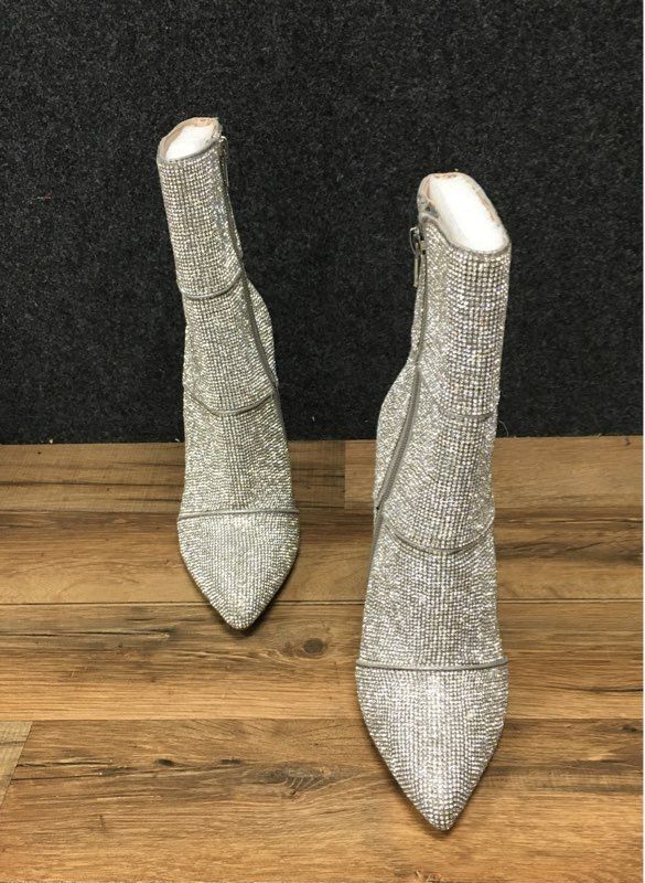 Steve Madden Winona Silver Rhinestone Pointed Toe Stiletto Ankle Boots Size 6