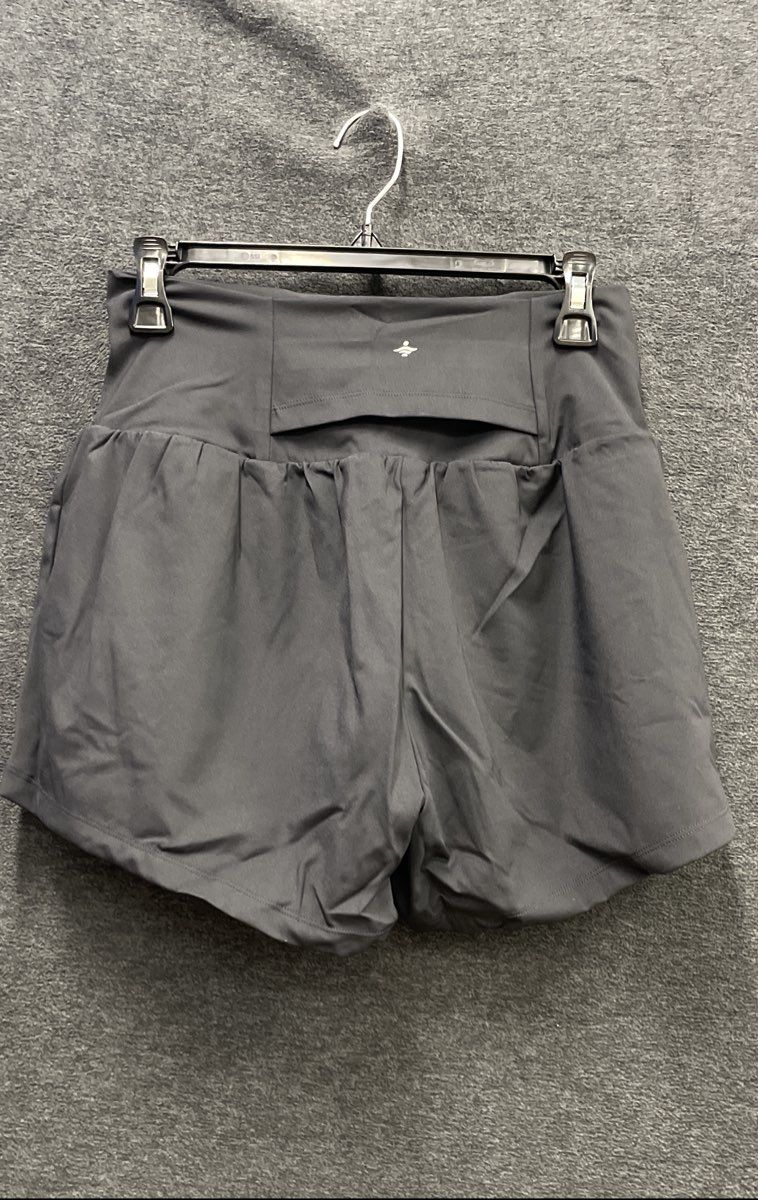 Halara Women's Softly Zero Airy Active Shorts Black High Waisted Pleated NWT L