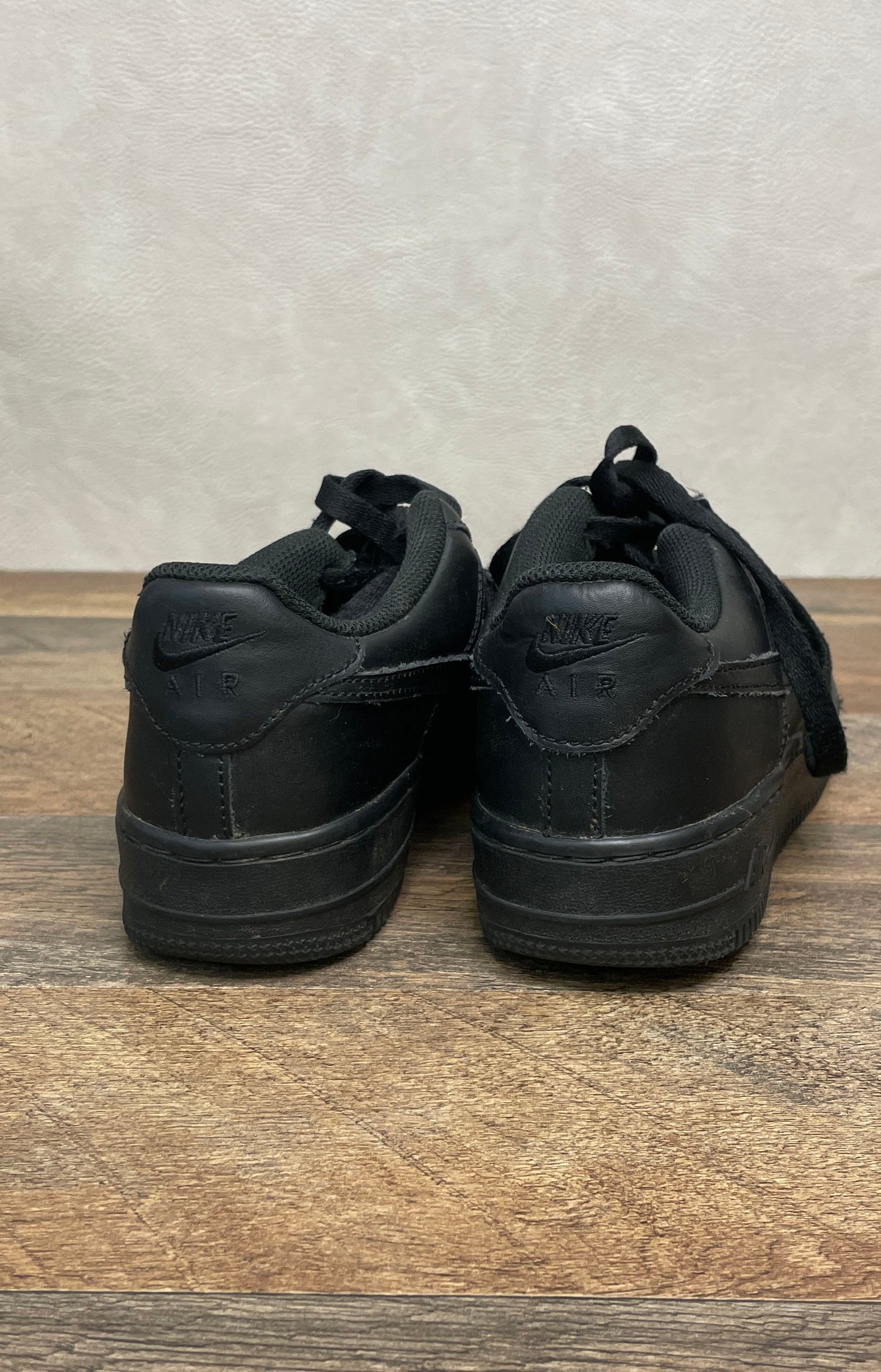 Nike Air Force 1 Low Triple Black GS Youth Sneakers Size 4.5Y