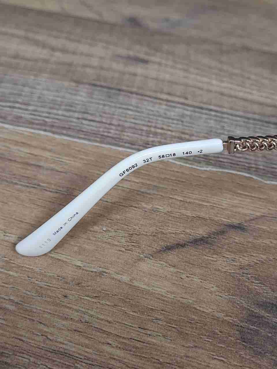 Guess Women's Gold White Cat Eye Sunglasses Chain Arms GF6092 Gradient Lens