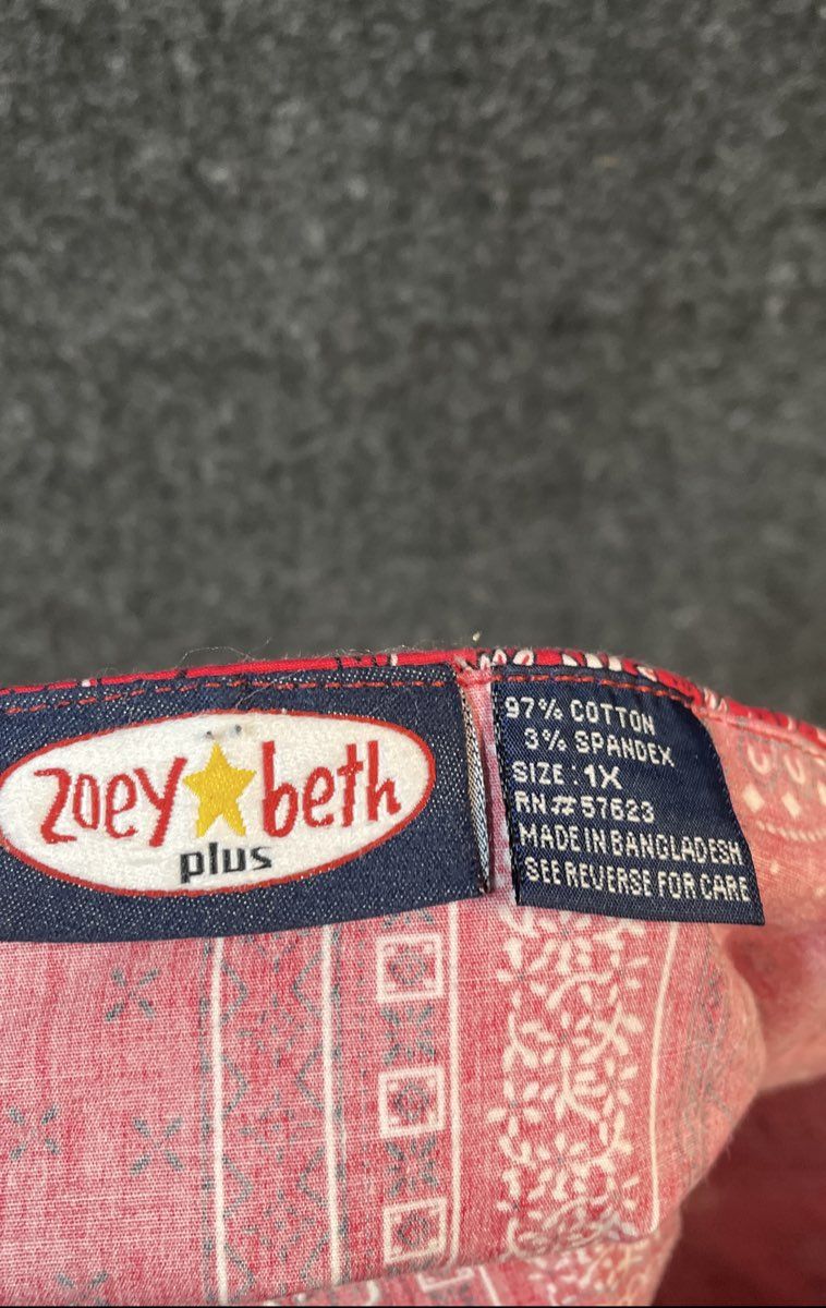 Zoey Beth Plus Women's Red Bandana Paisley Lace Up Front Skort Size 1X