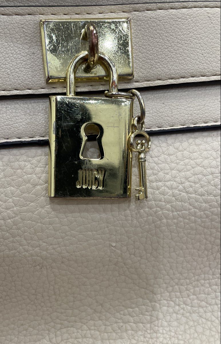 Juicy by Juicy Couture Cream Pebbled Crossbody Bag Gold Lock and Key