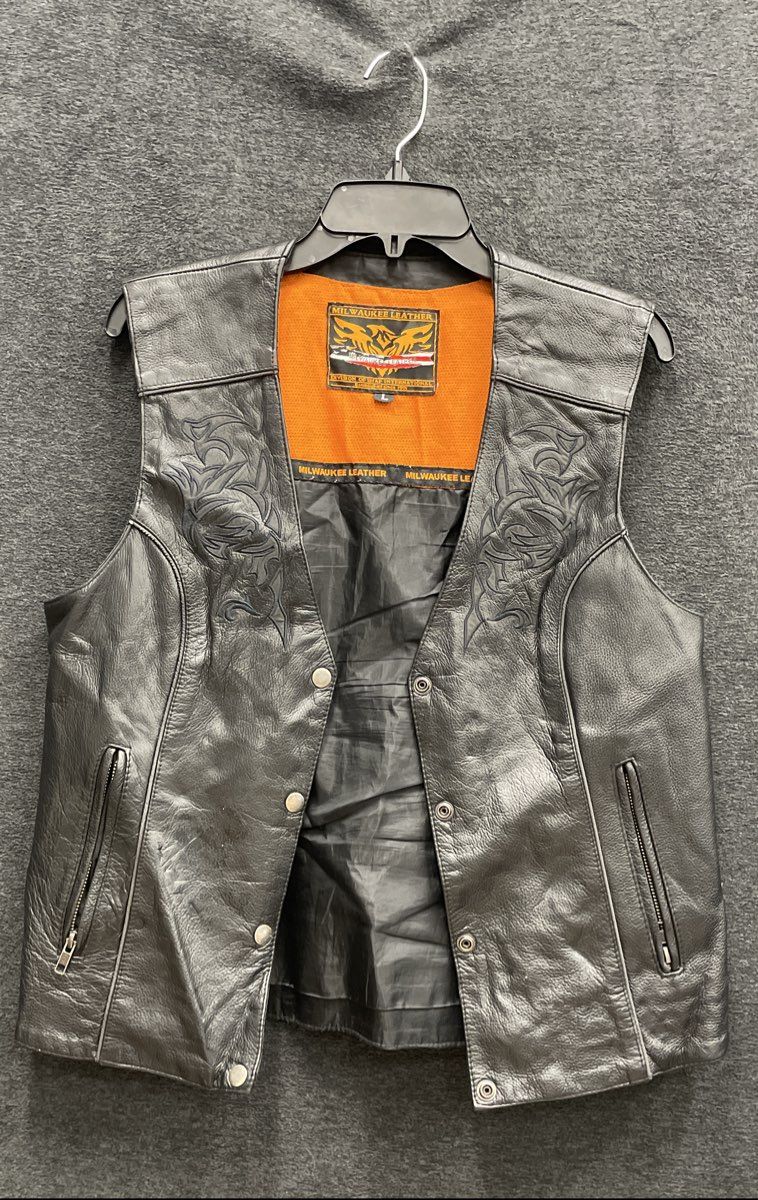 Milwaukee Leather Women's Black Motorcycle Biker Vest Tribal Embroidery Size L