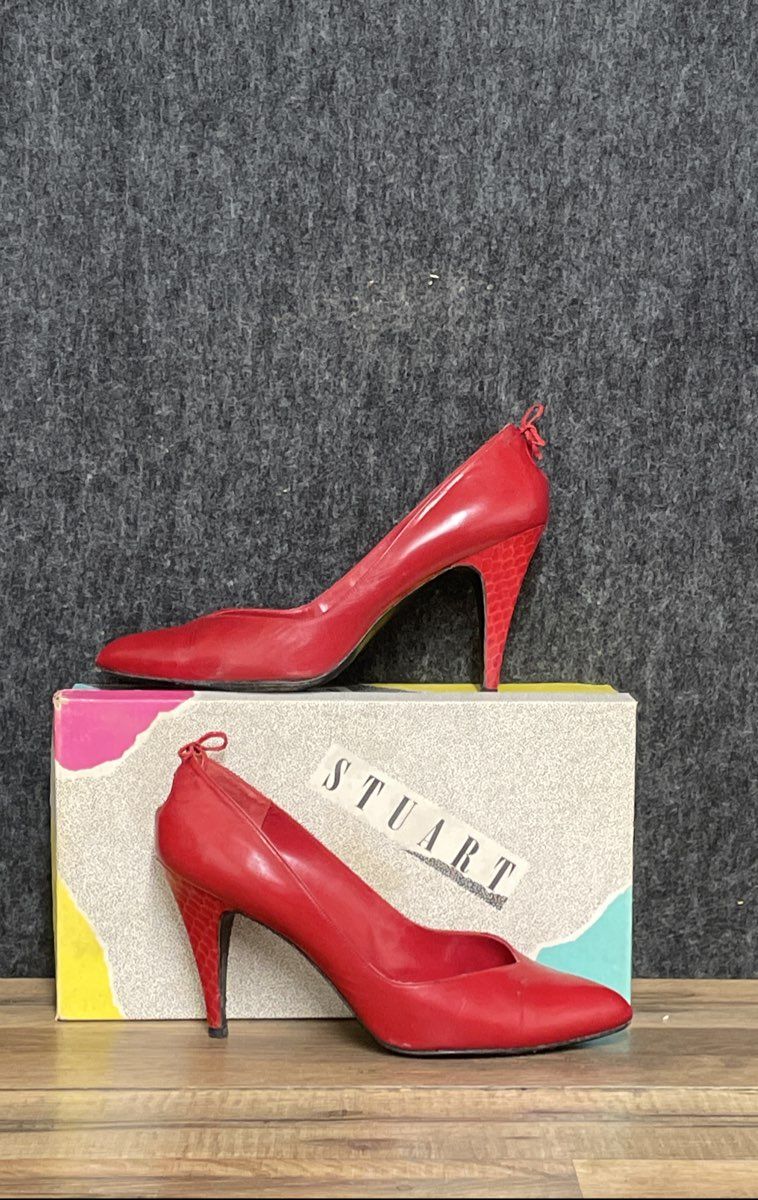 Vintage 80s Stuart Red Leather Pumps Snakeskin Textured Heels Size 8.5 M