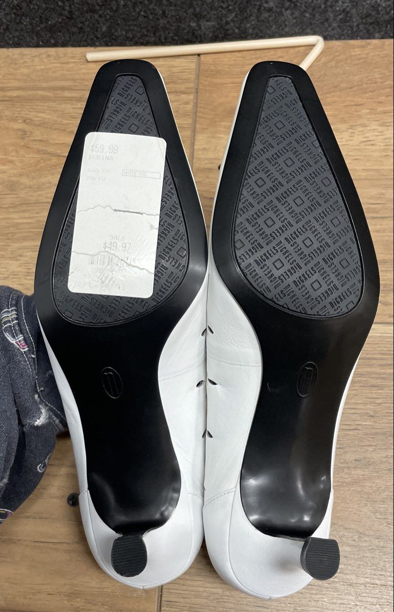 Nickels Robina White Kid Leather Laser Cut Kitten Heel Pumps NWT Size 9.5