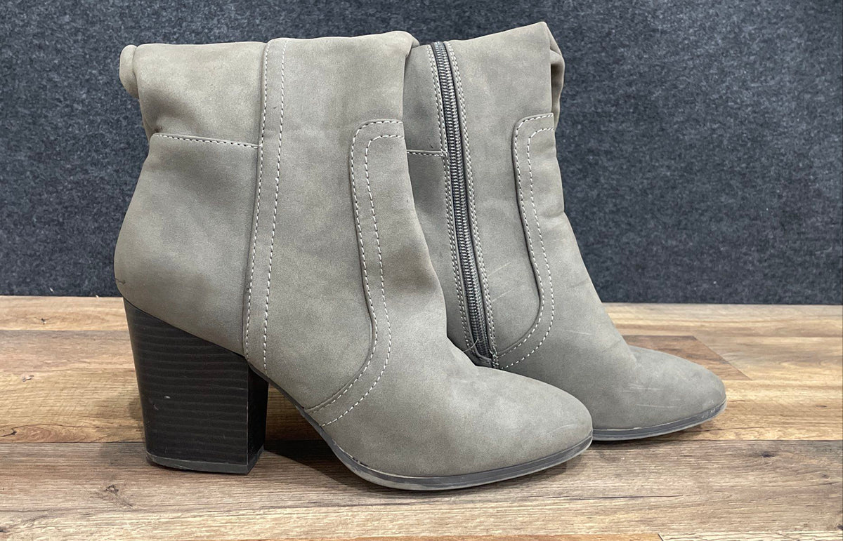 Easy Street Grey Faux Suede Tall Block Heel Boots Women's Size 8M