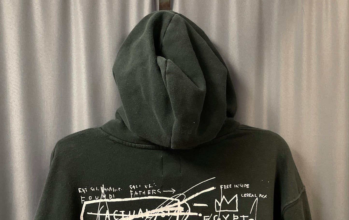 Gap Men's Black Crown Graphic Pullover Hoodie Size M