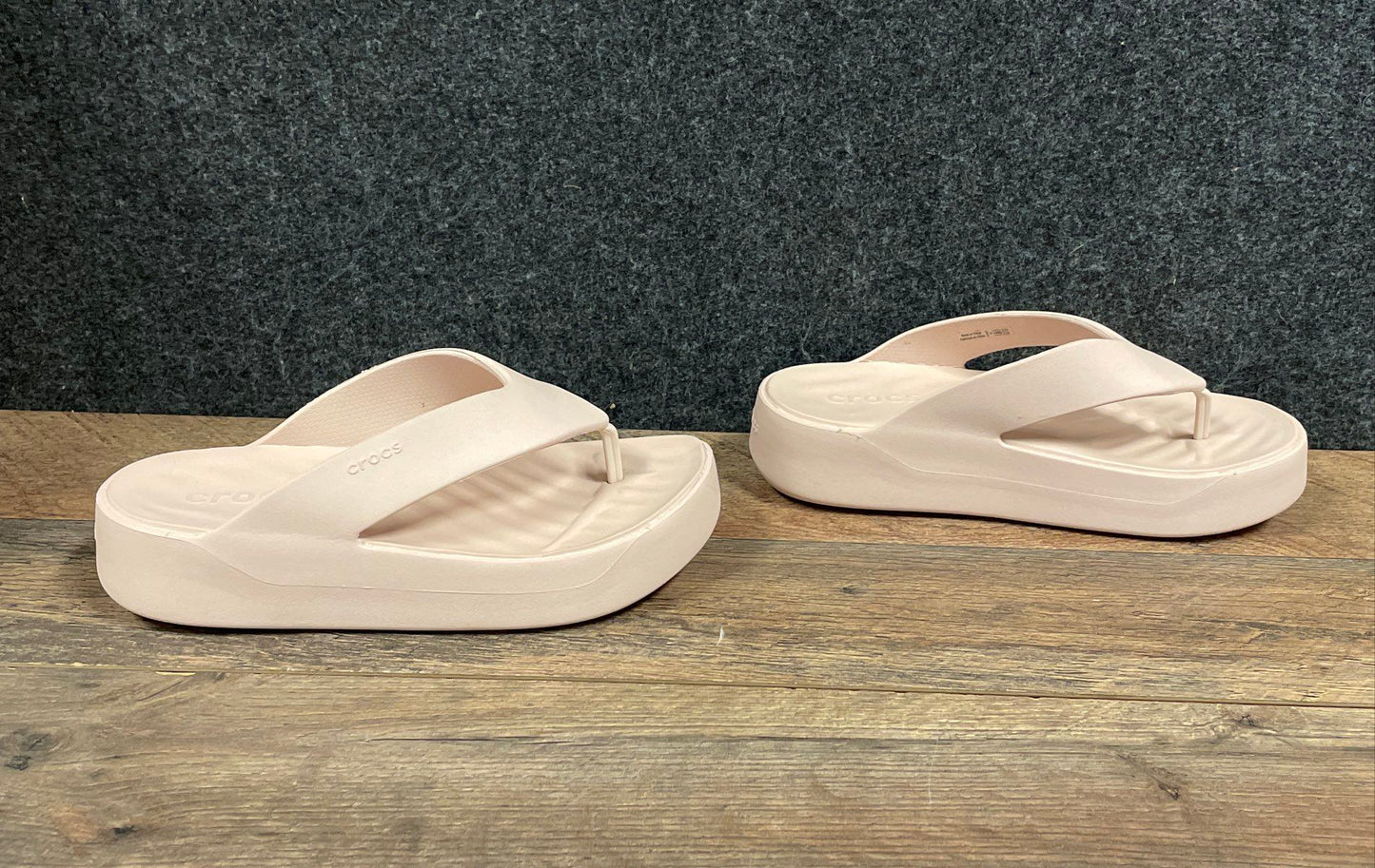 Crocs Getaway Platform Flip Pink Women's Sandals Flip Flops Size 6