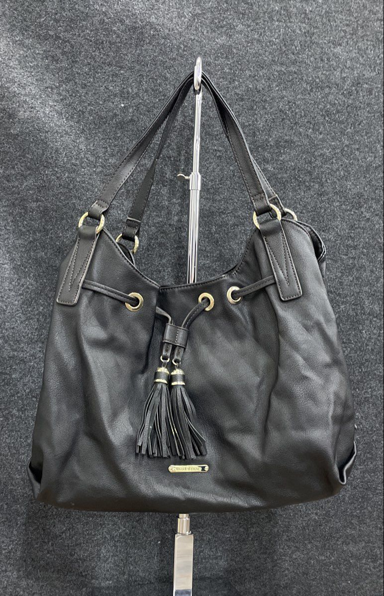 Liz Claiborne Black Leather Drawstring Tassel Shoulder Bag Gold Hardware Tote