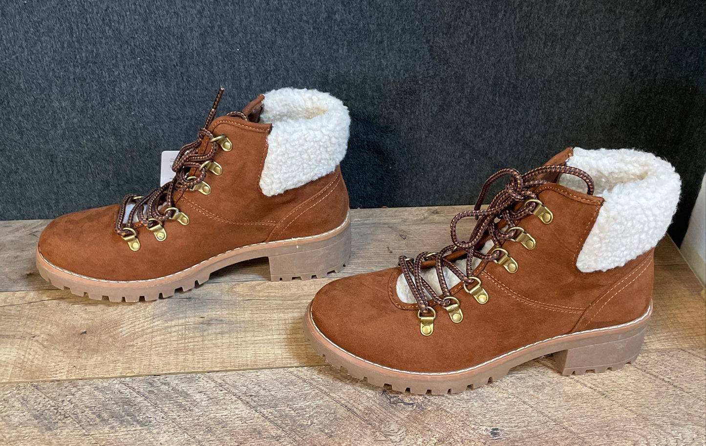 St John's Bay Landson Cognac Brown Faux Fur Trim Ankle Boots Size 8 NWT