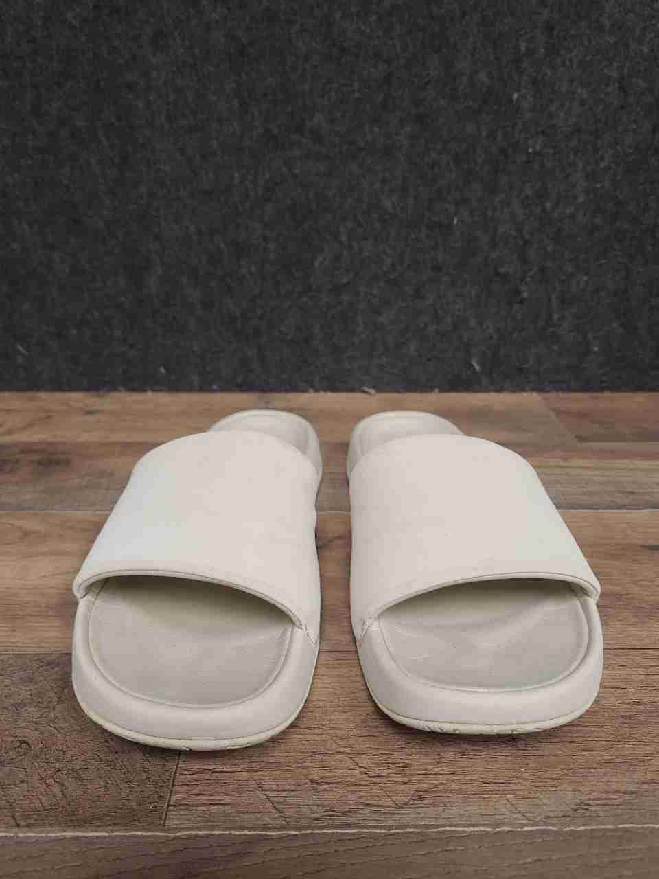 Lululemon Restfeel Slide Light Ivory Women's Sandals Size 9