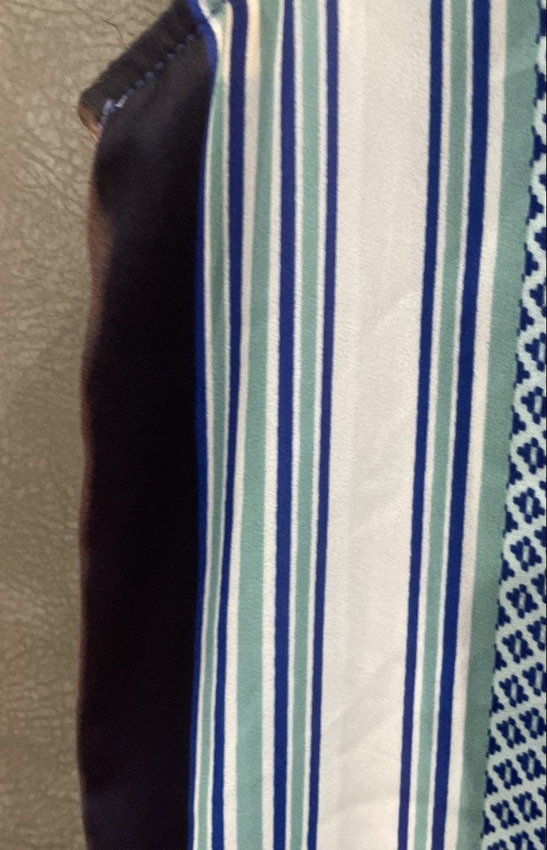 LOFT Women's Blue White Geometric Tile Scarf Print Sleeveless Blouse Size M