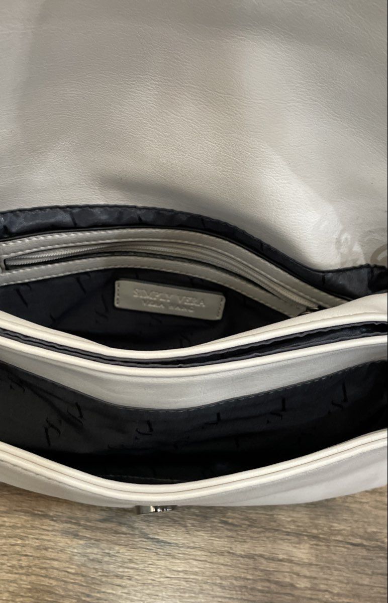 Simply Vera Vera Wang White Flap Crossbody Bag Chain Strap Shoulder Purse