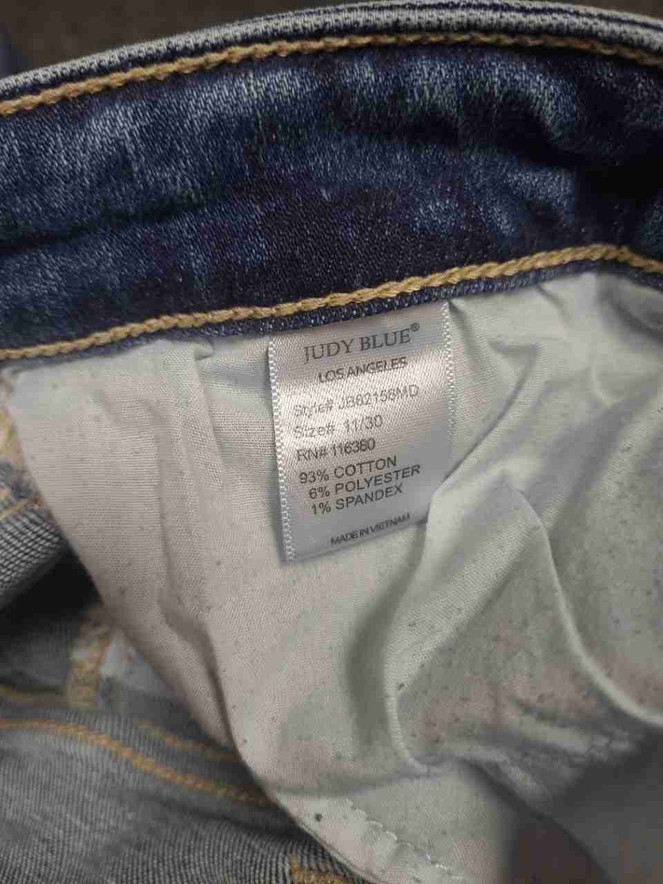 Judy Blue Women's Boyfriend Fit Distressed Ripped Blue Jeans Sz 11/30