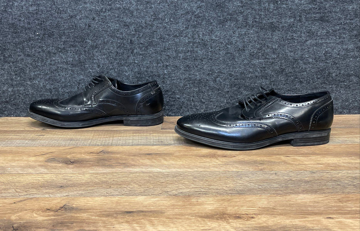 Van Heusen Black Wingtip Brogue Men's Dress Shoes Size 8.5 M