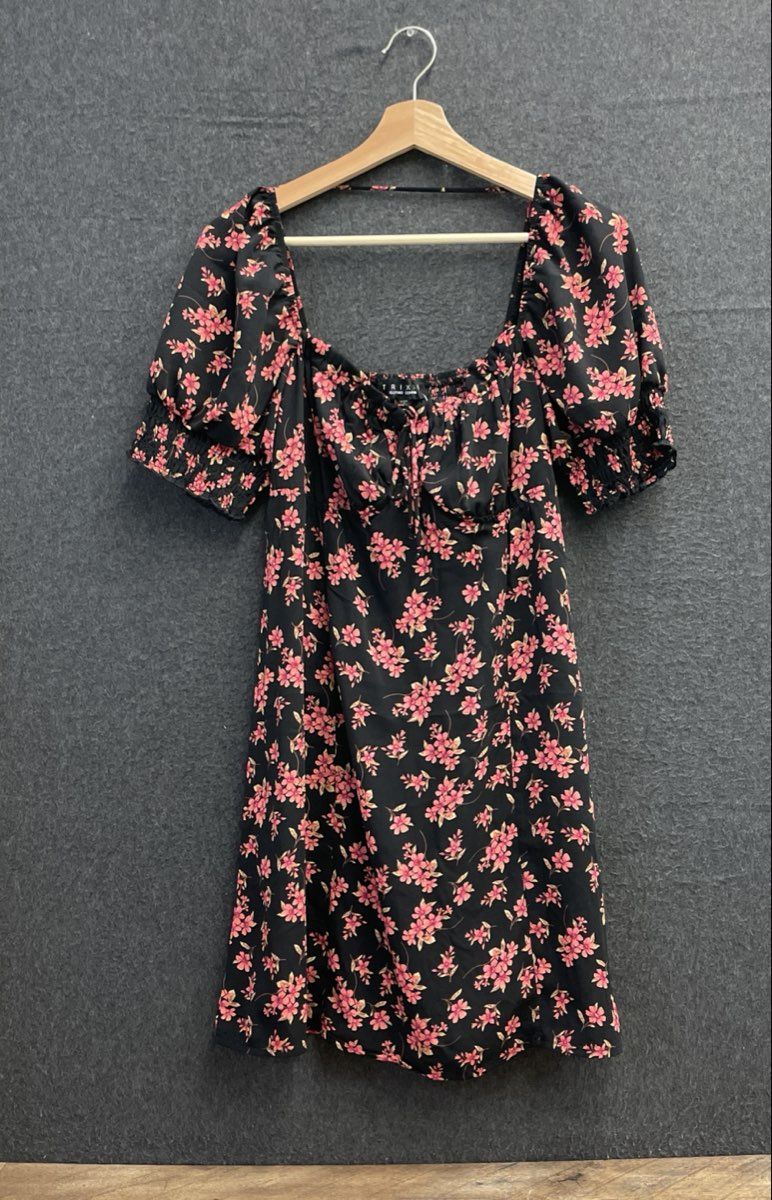 Trixxi Women's Black Pink Floral Puff Sleeve Smocked Dress Size M NWT