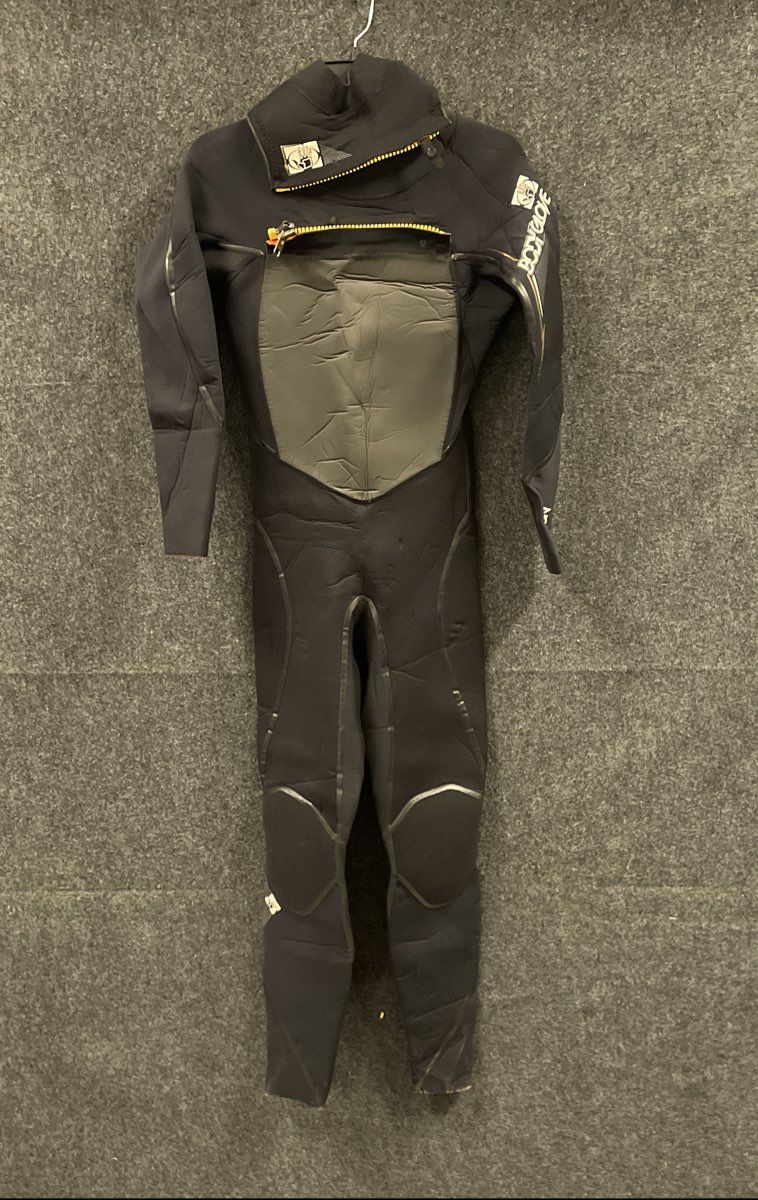 Body Glove Full Body Wetsuit Size Medium Front Zip Neoprene Black