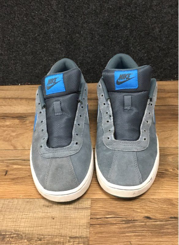 Nike Suketo Cool Grey Gamma Blue Low Top Sneakers Youth Size 7Y