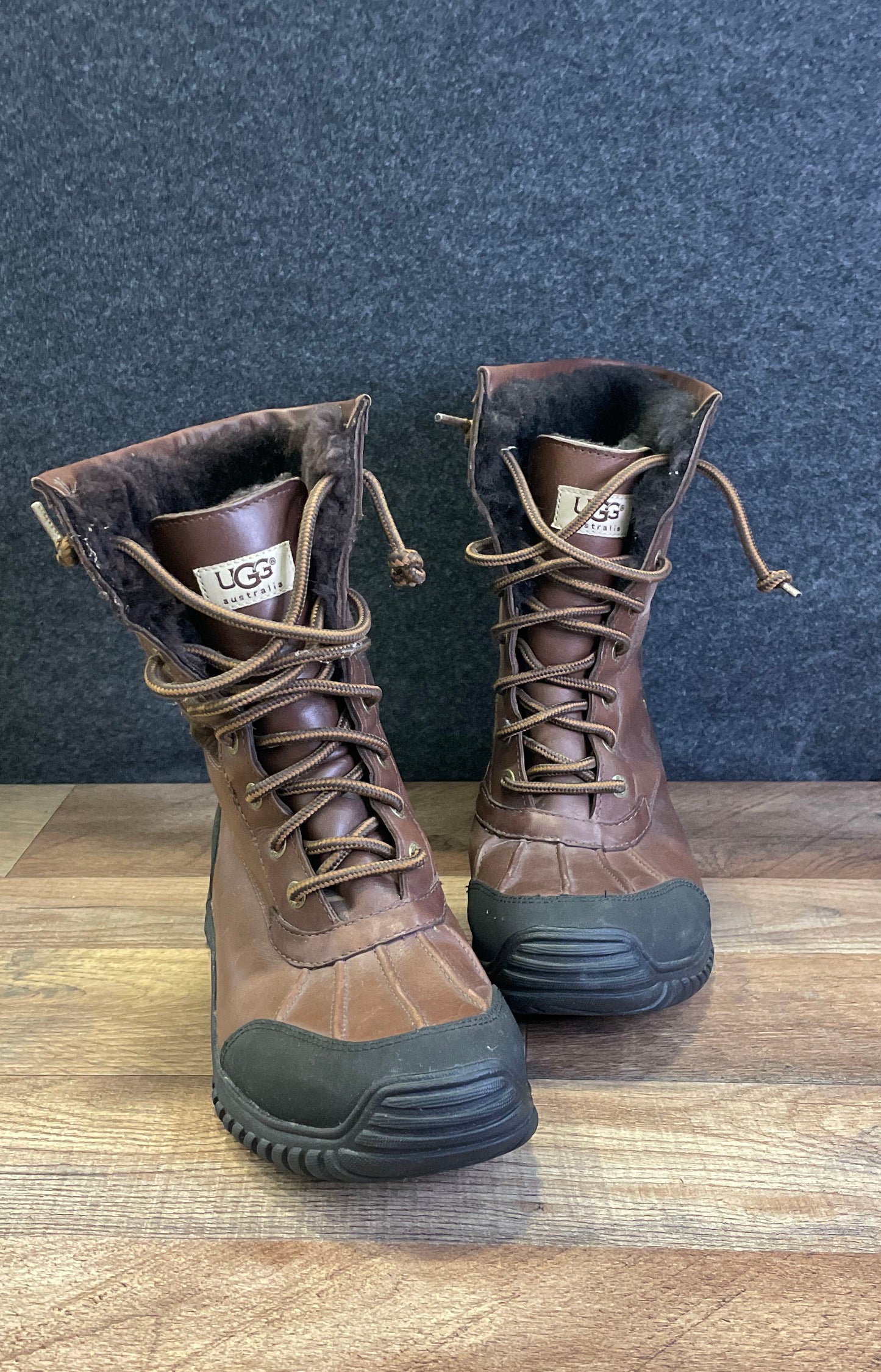 UGG Adirondack II Brown Leather Waterproof Winter Duck Boots Women's Size 10
