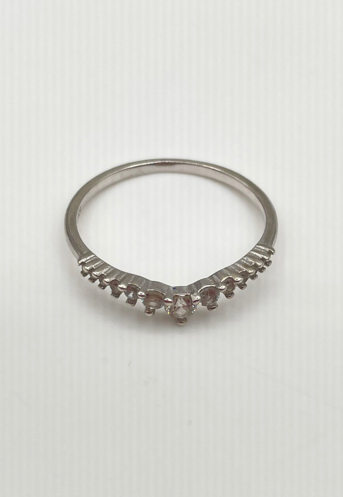 925 Sterling Silver Cubic Zirconia Curved Contour Chevron Ring 1.4g