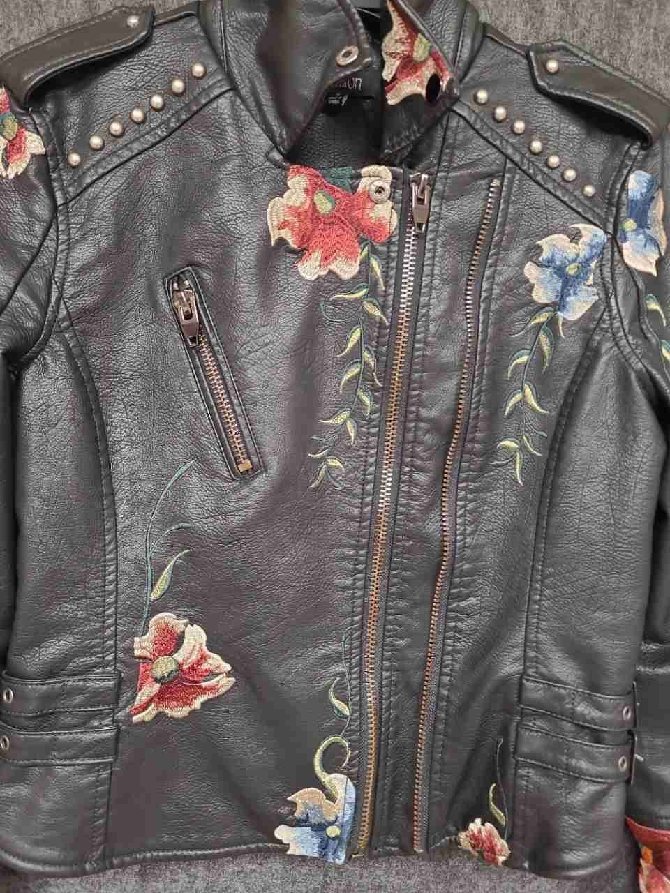 Papillon Women's Black Faux Leather Moto Jacket Floral Embroidered Studded Sz S