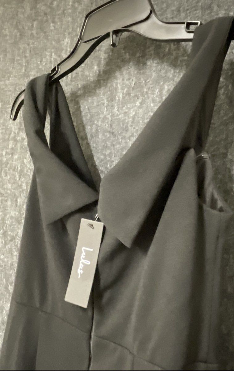 Lulus Women's Black Off-the-Shoulder Front Split Gown NWT Sz M