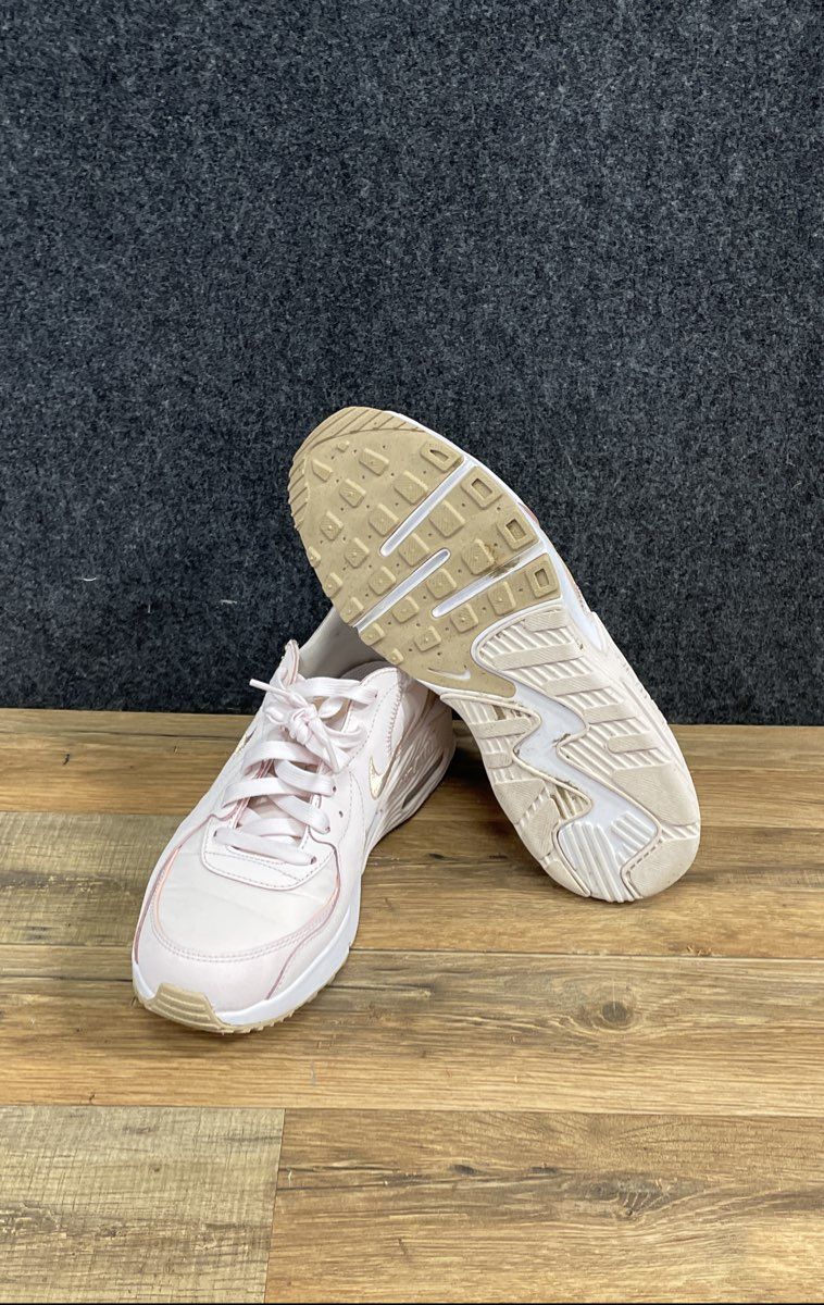 Nike Air Max Excee Soft Pink Rose Gold Women's Sneakers Size 9.5