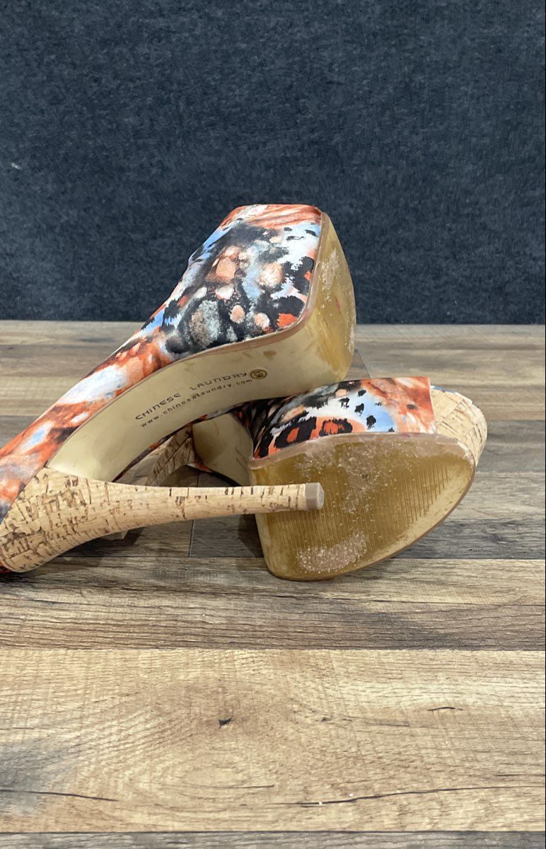Chinese Laundry Top This Multicolor Animal Print Platform Heels Size 8.5