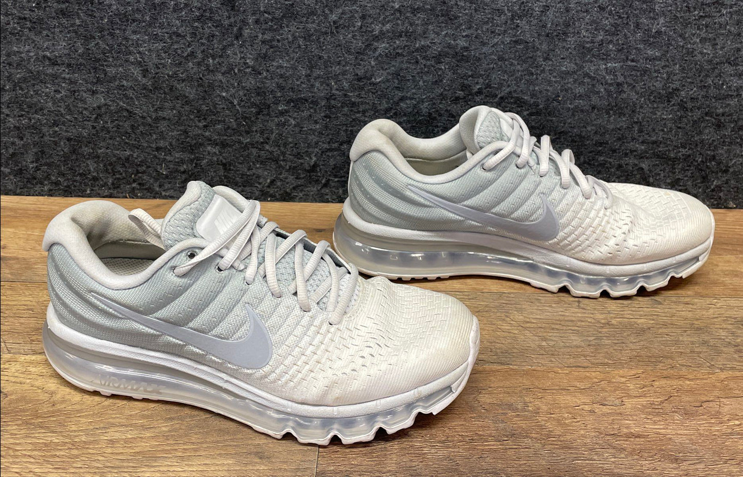 Nike Air Max 2017 Pure Platinum Wolf Grey Running Shoes Men's Size 7.5