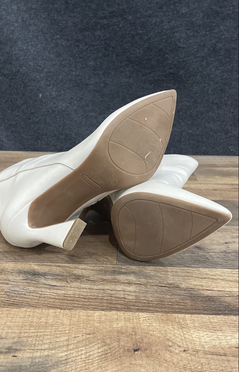 Nine West White Pointed Toe High Stiletto Heel Ankle Boots Size 8M