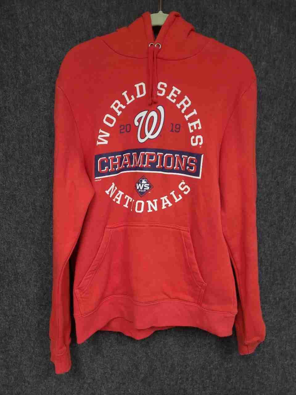 MLB Men's Red Washington Nationals 2019 World Series Champions Hoodie Sz M