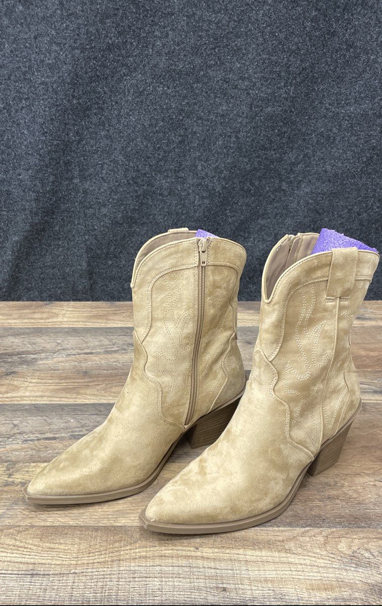 Tan Faux Suede Western Ankle Boots Pointed Toe Cowgirl Booties Women's Size 8.5