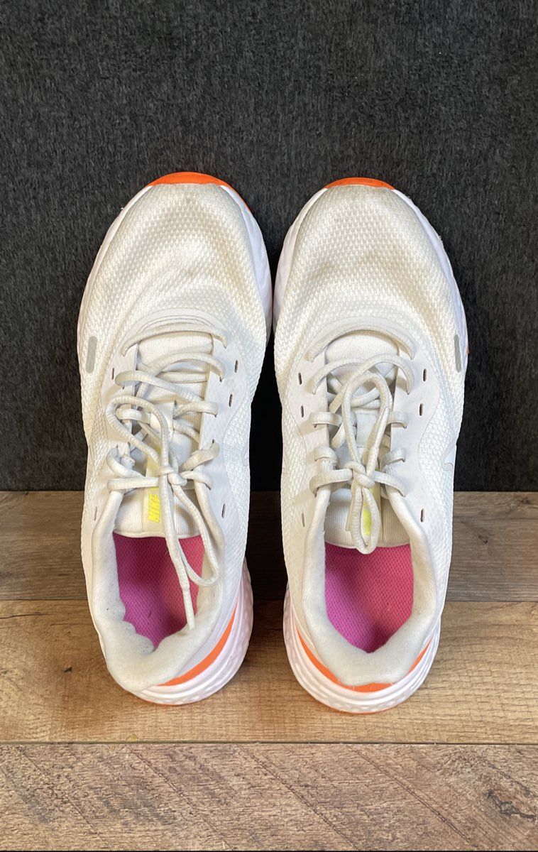Nike Revolution 5 White Laser Orange Running Shoes Men's Size 10