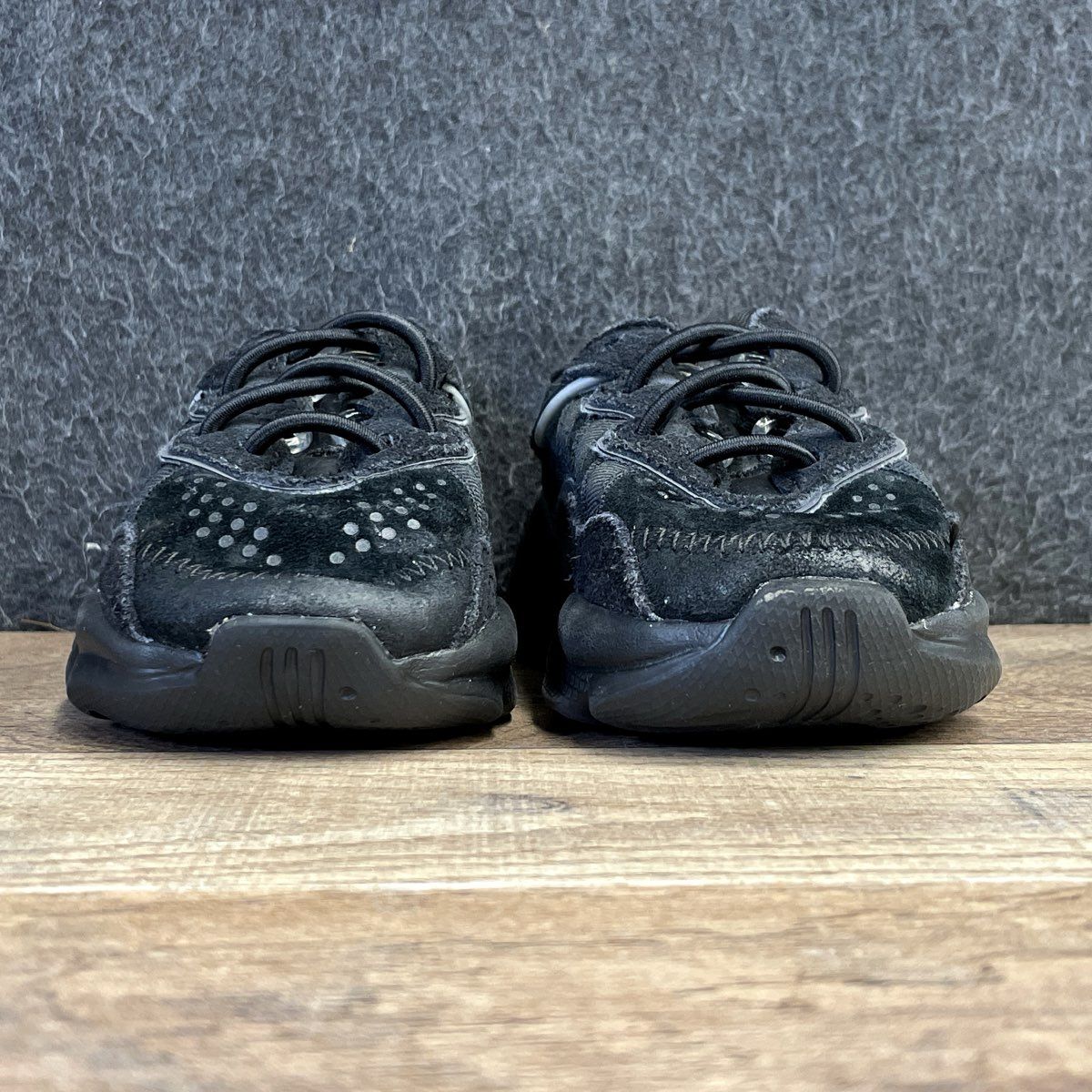 Adidas Ozweego Core Black Kids Sneakers Size 10K EF6300