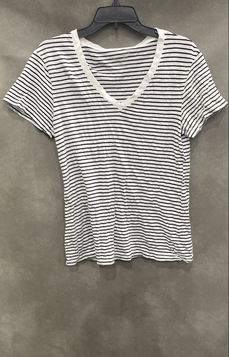 Universal Thread Women's V-Neck T-Shirt White Black Striped Cotton Sz S