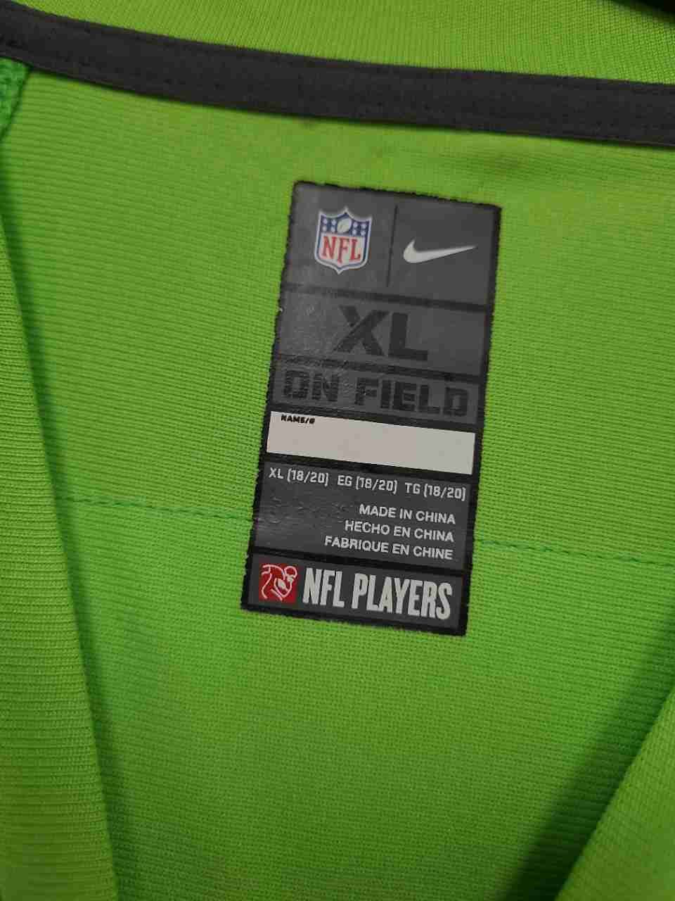 Nike Boys Seattle Seahawks Russell Wilson #3 Action Green NFL Jersey Youth XL
