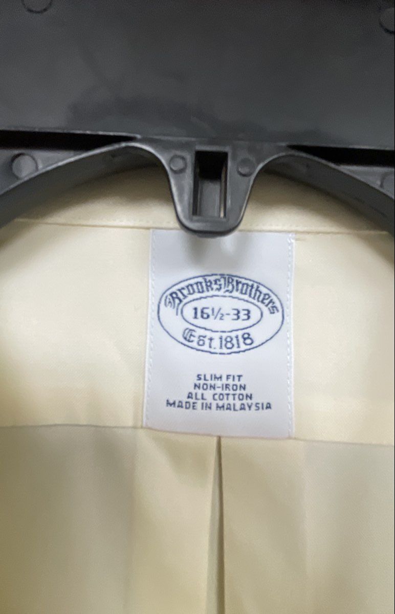 Brooks Brothers Men's Cream Slim Fit Non-Iron Cotton Dress Shirt Sz 16.5 x 33