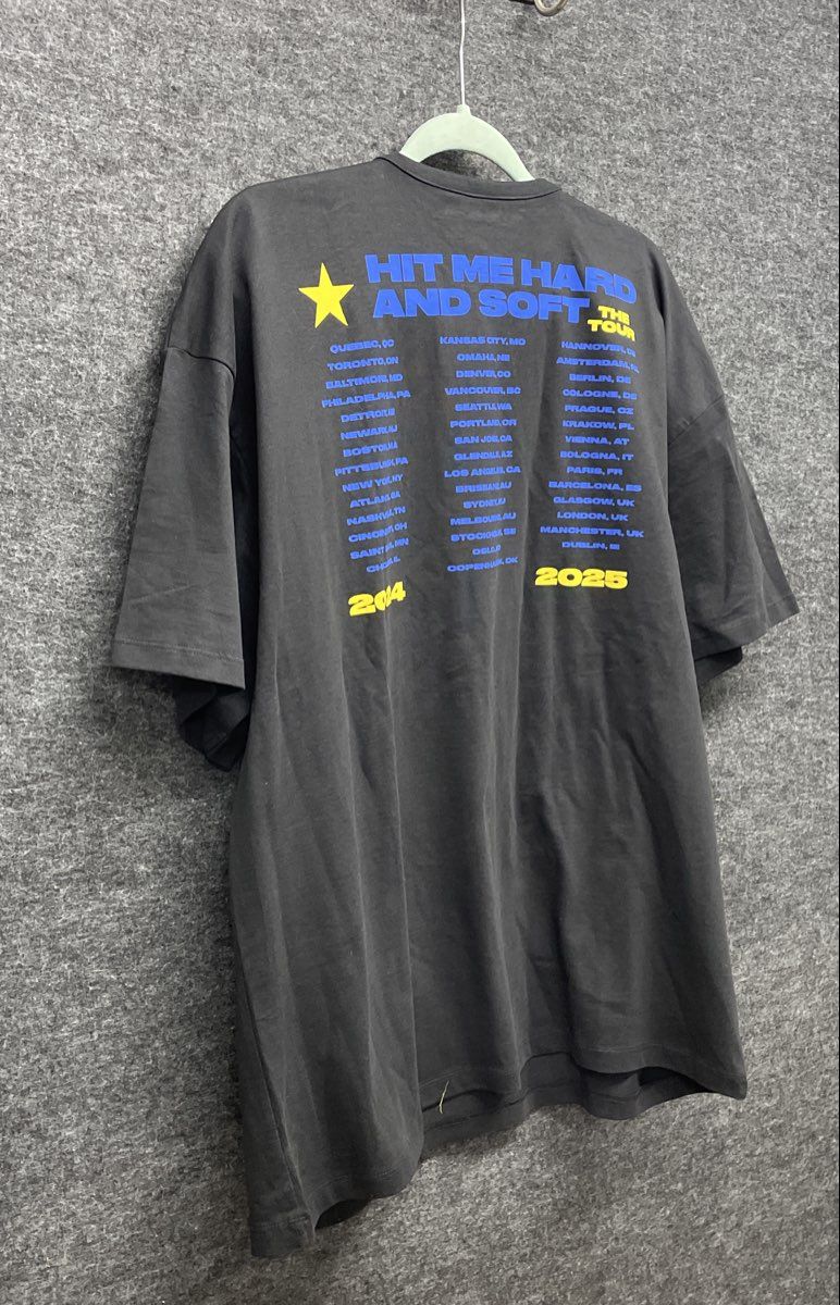Billie Eilish Unisex Hit Me Hard And Soft The Tour Black T-Shirt NWT Sz L