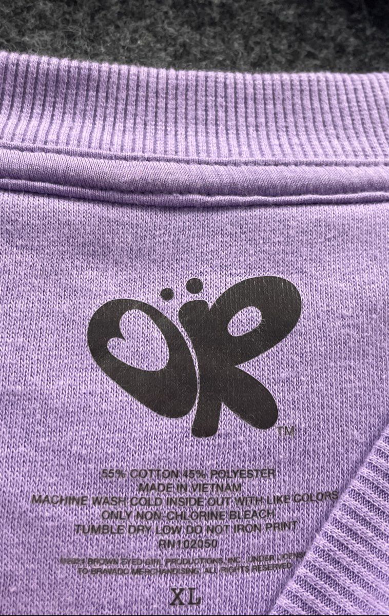 Olivia Rodrigo Women's Purple Vampire Graphic Crewneck Sweatshirt Size XL