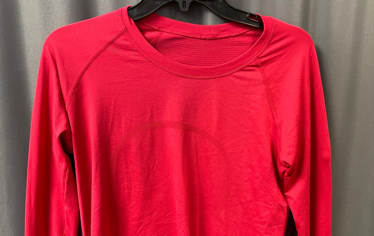 Lululemon Women's Swiftly Tech Long Sleeve Running Shirt Red Seamless Sz M