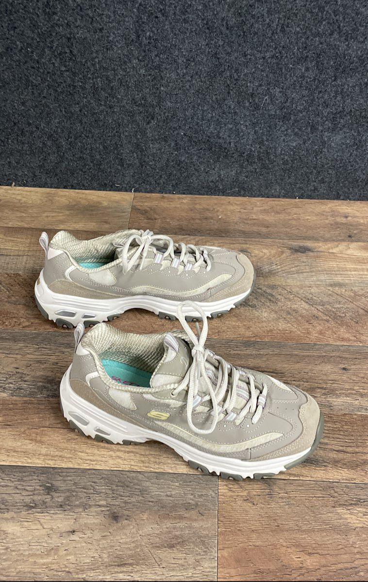 Skechers D'Lites Me Time Taupe Air Cooled Memory Foam Women's Size 8