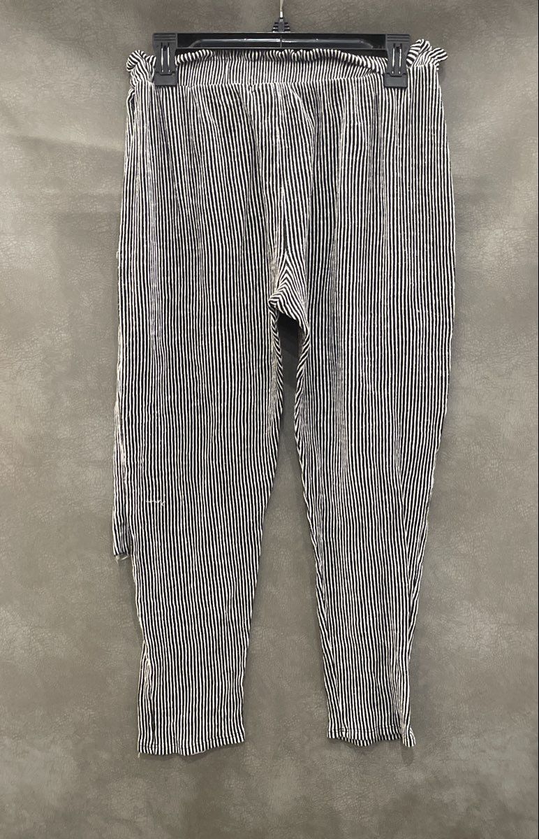 Caution to the Wind Women's Black White Striped Paperbag Waist Pants Size L