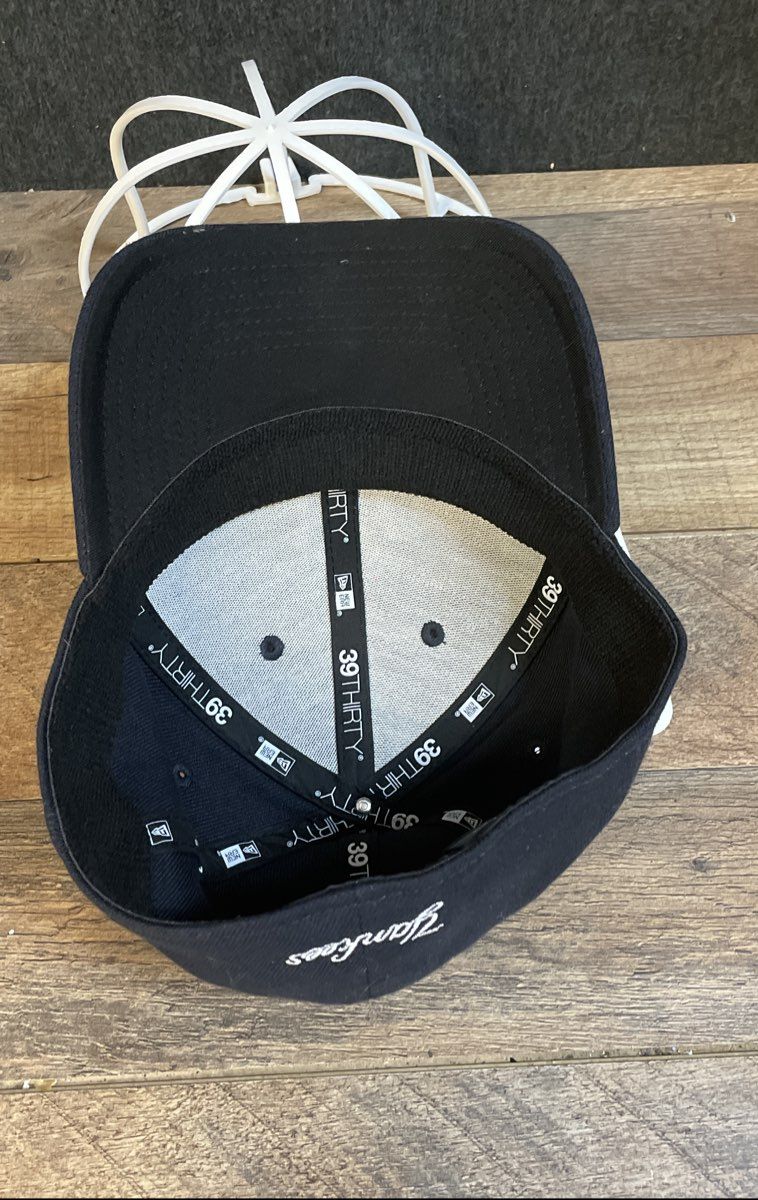 New Era Mens New York Yankees MLB Navy 39THIRTY Stretch Fit Hat Cap Sz M/L