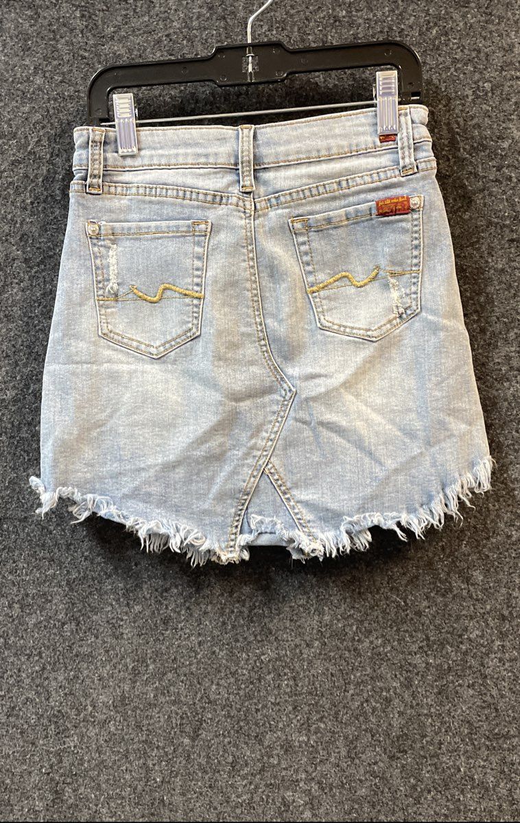 7 For All Mankind Girls Light Wash Distressed Denim Mini Skirt Frayed Hem Sz 10